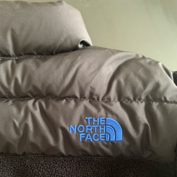 THE NORTH FACE BOYS JACKET BLACK WITH BLUE SIZE M AGE 10 - 12 - Picture 3 of 10